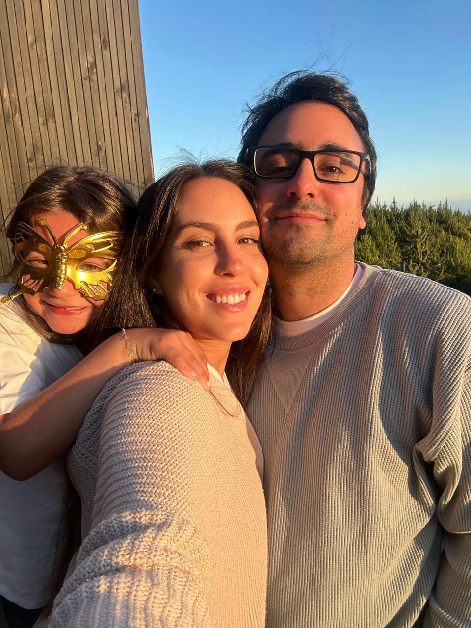 Sofía y Sebastián compartiendo en familia